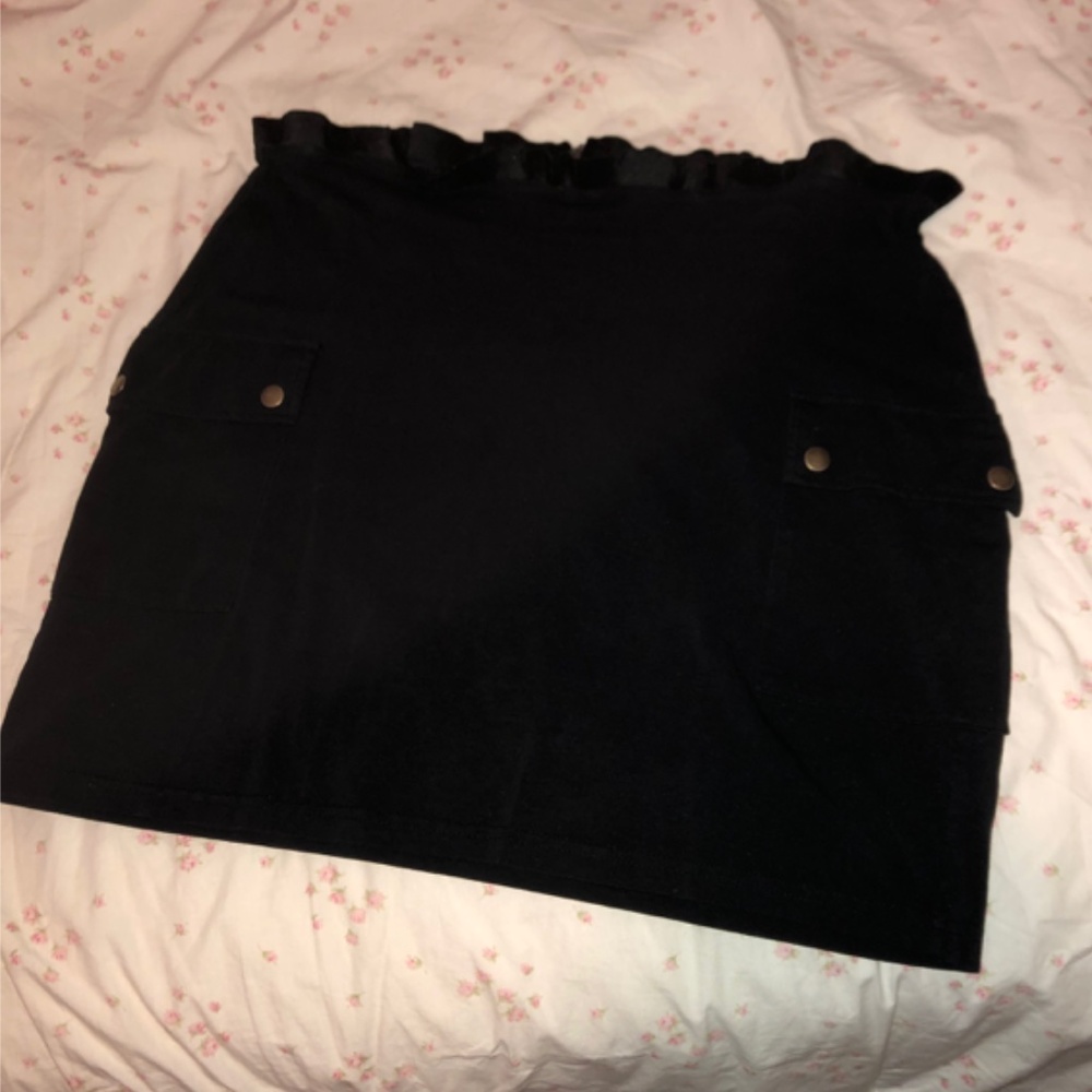 Kensiegirl Black Pencil Skirt with side pockets